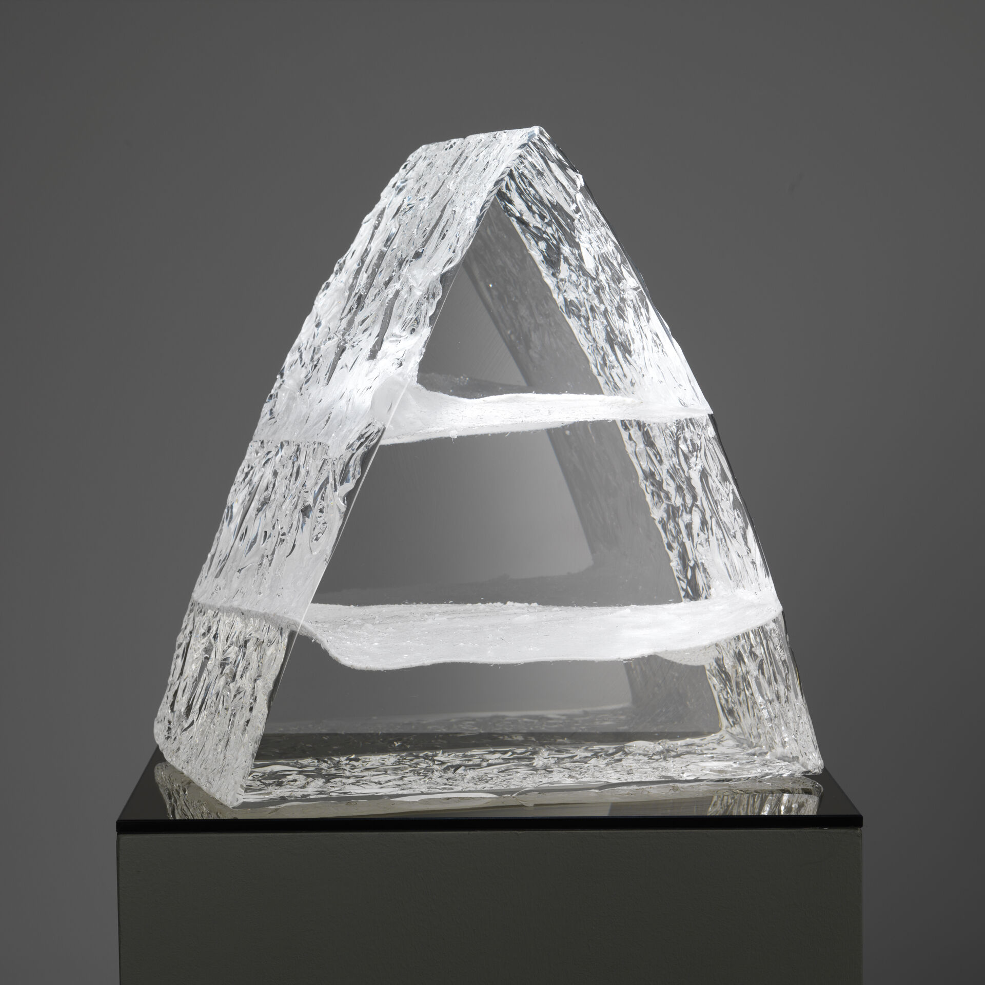 bernard dejonghe 0015 grey 01