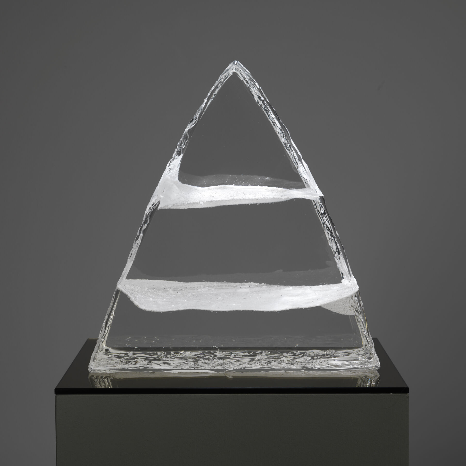 bernard dejonghe 0015 grey 02