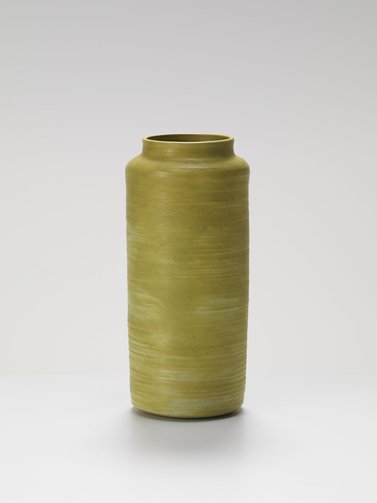 lucie rie 0015 A 02
