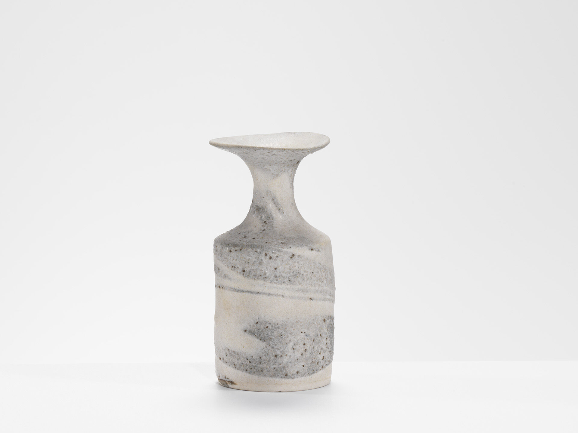 lucie rie 0019 0002 3