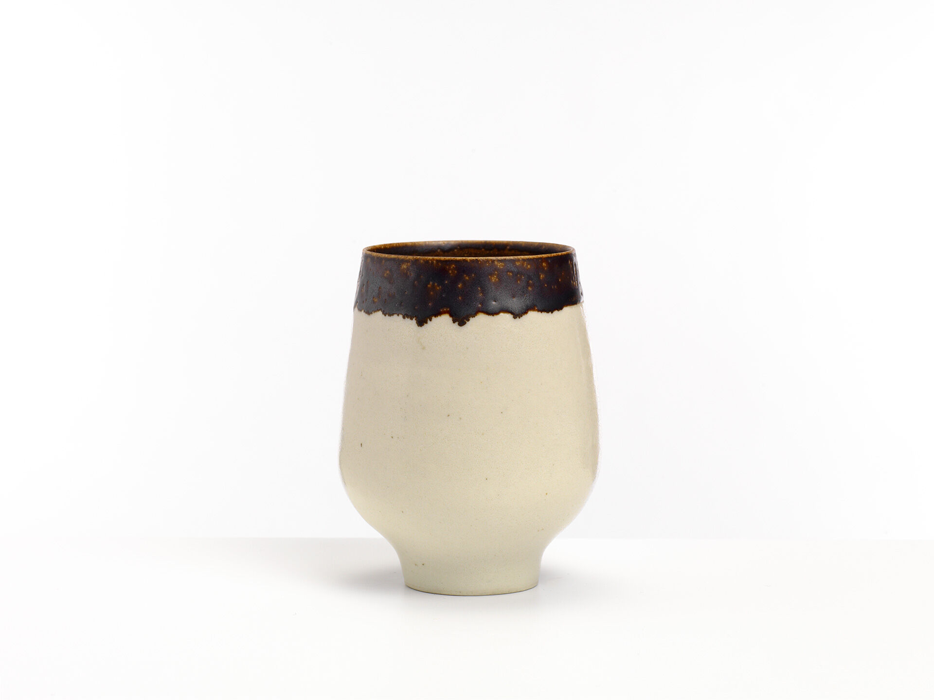 lucie rie 0066 A2