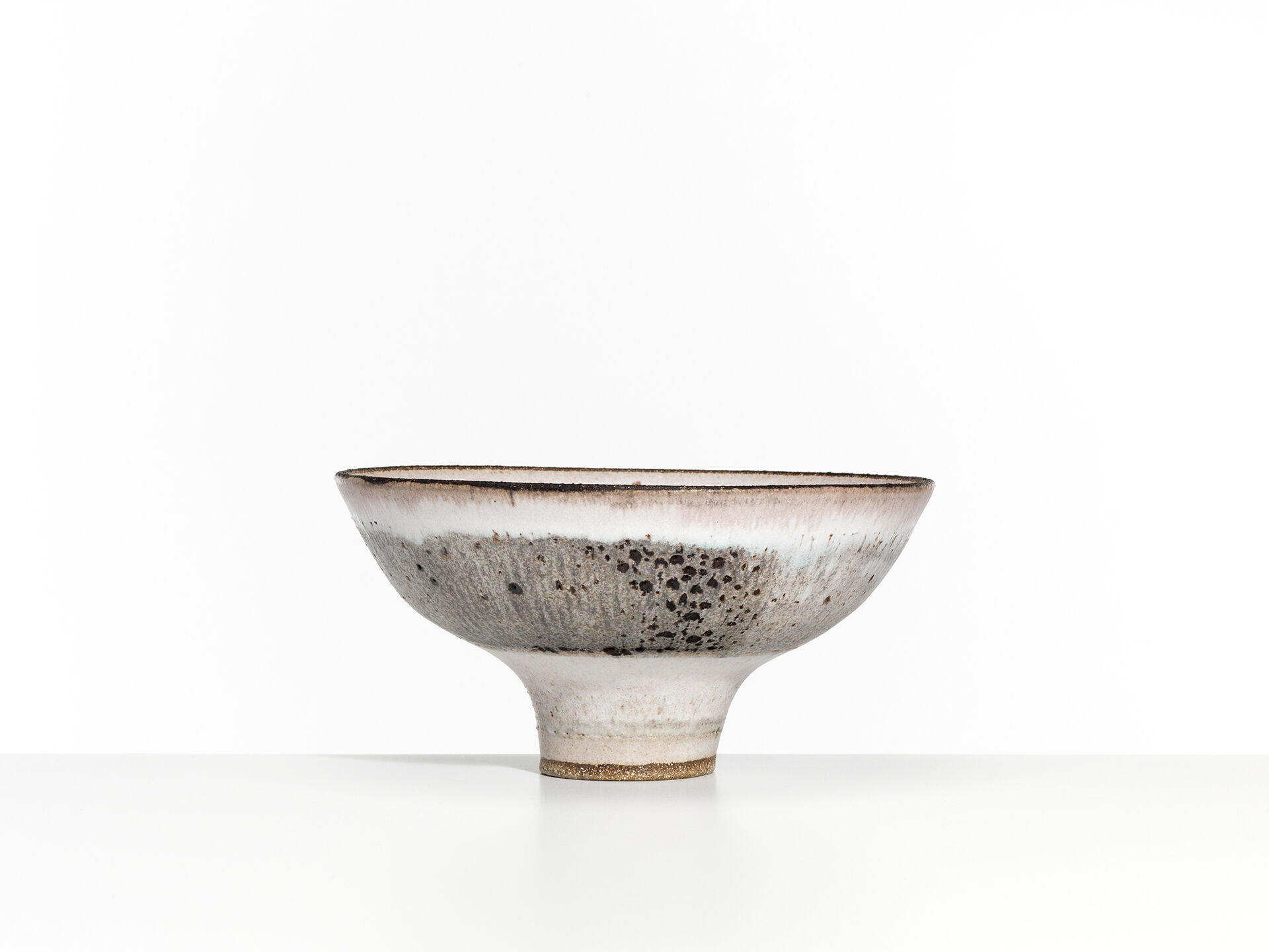 lucie rie 0112 01 v2