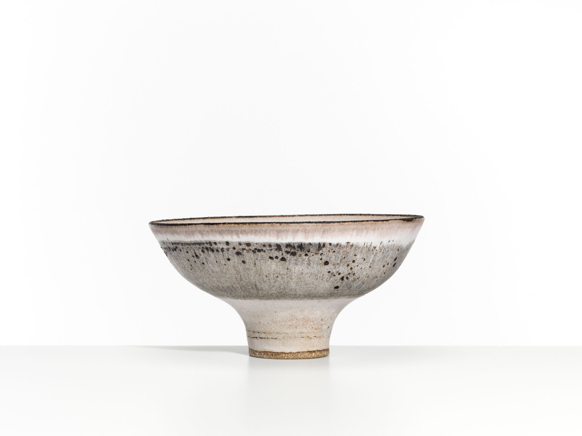 lucie rie 0112 05 v2
