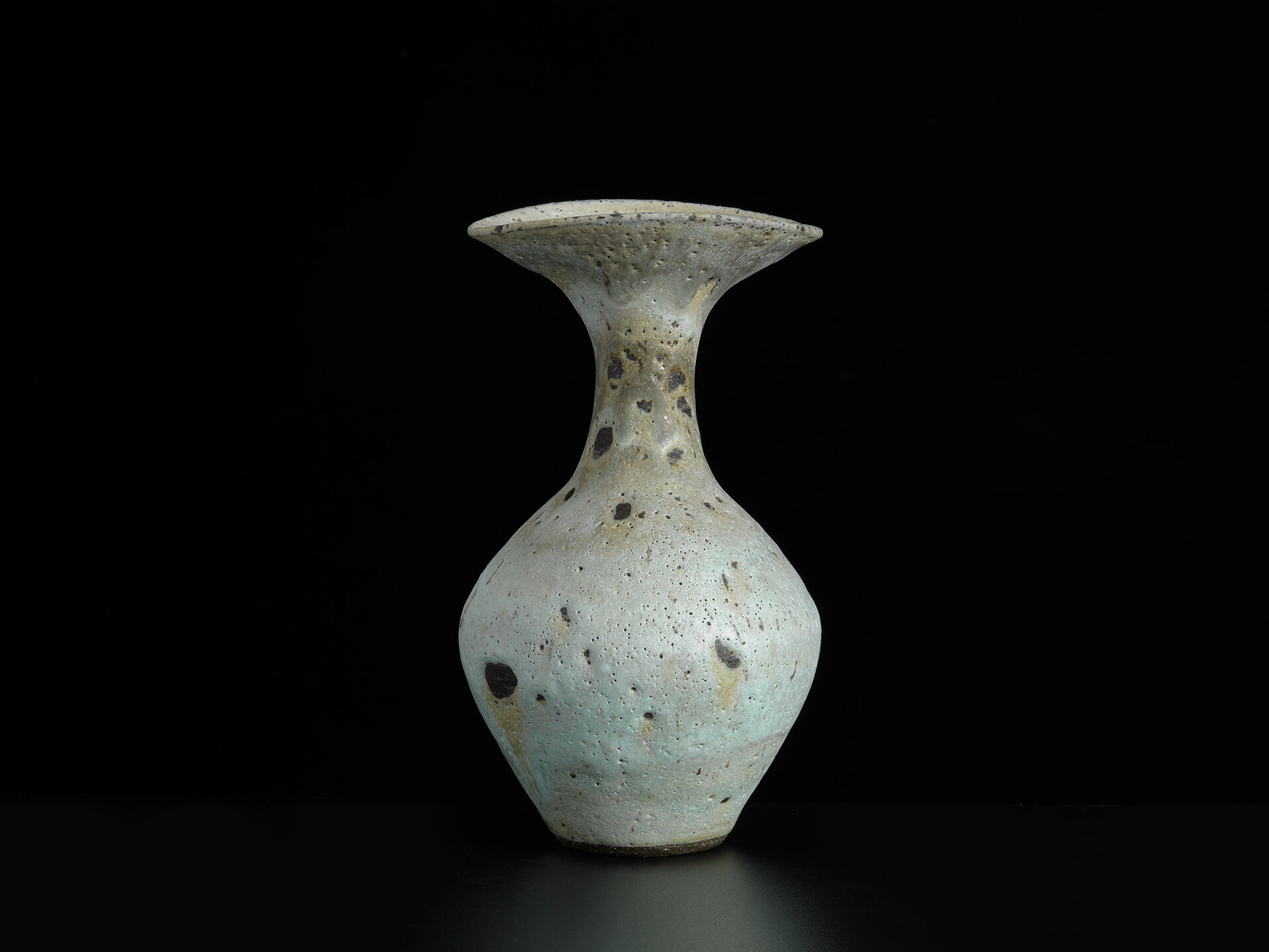 lucie rie LR 0036 02