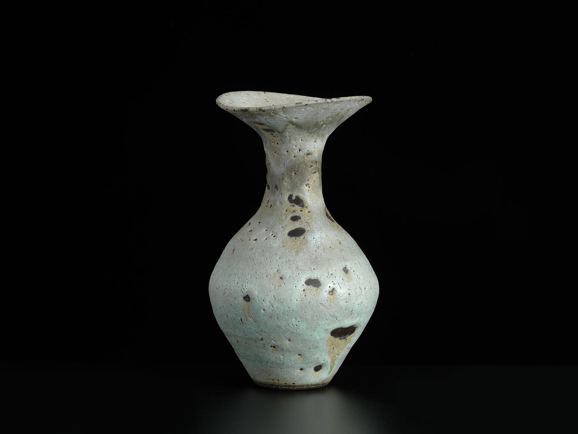 lucie rie LR 0036 04