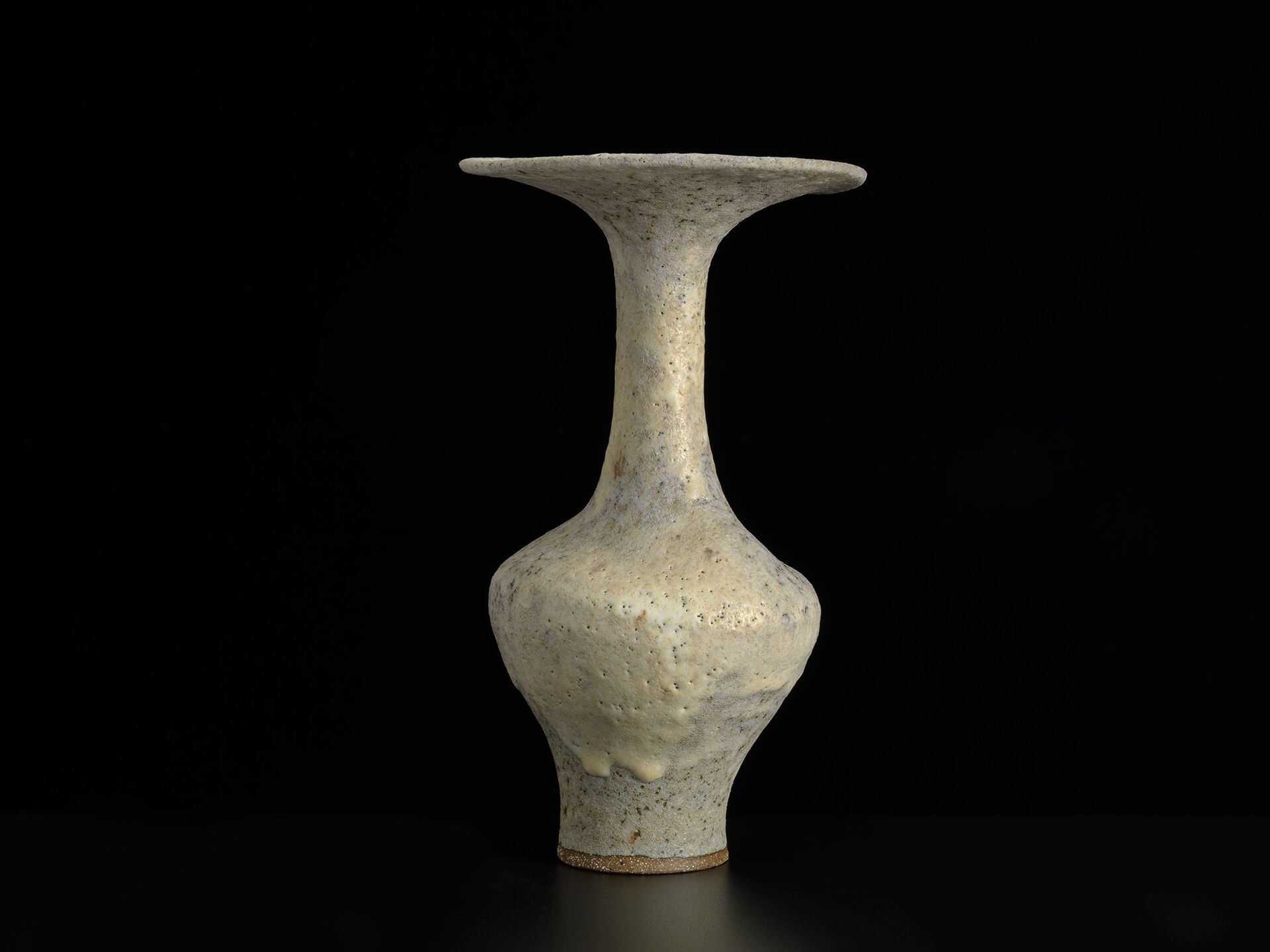 lucie rie LR 0064 vase 05