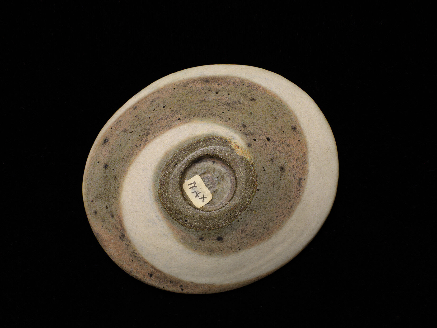 lucie rie LR 0086 05