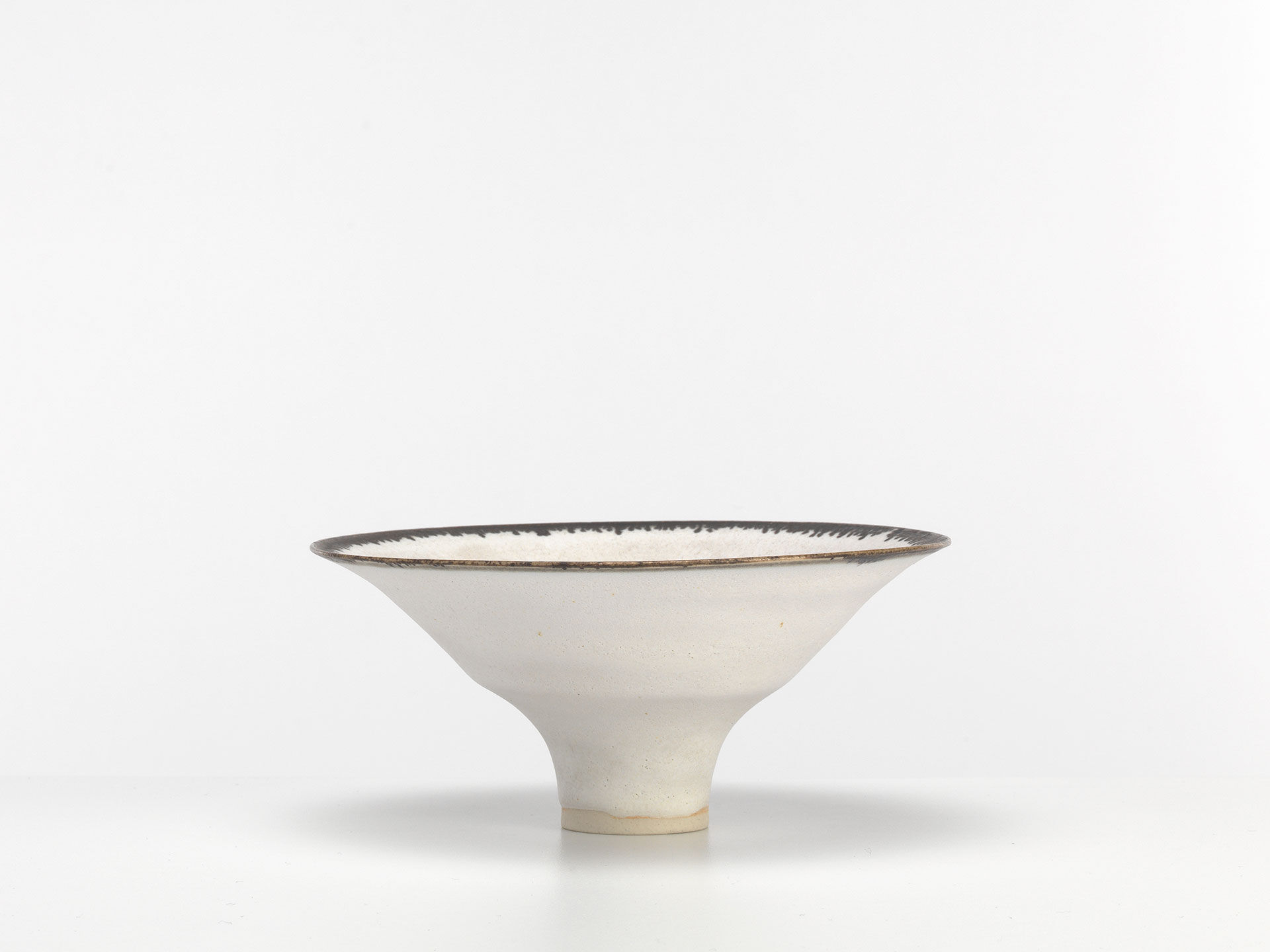 Lucie Rie White Porcelain Bowl View-02