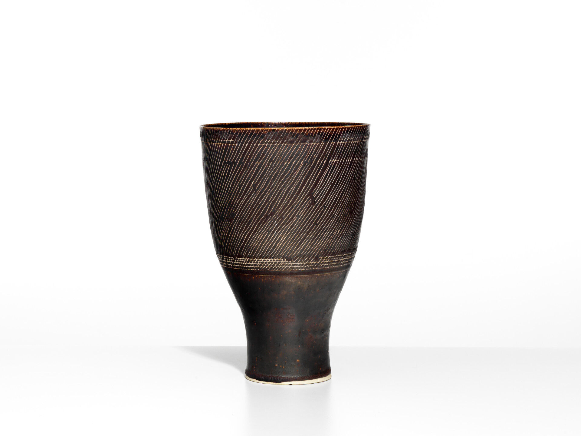 lucie rie lr 0065 03