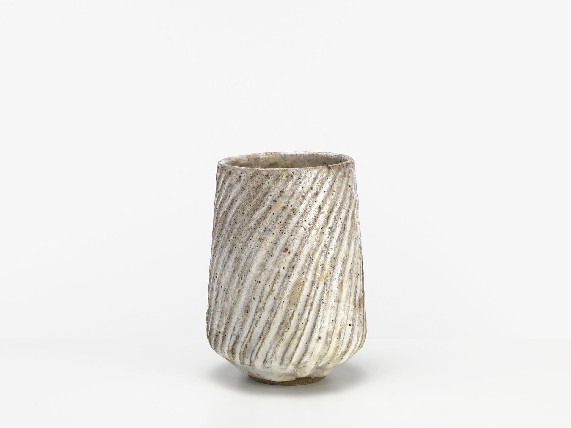 lucie rie vase 0091 04