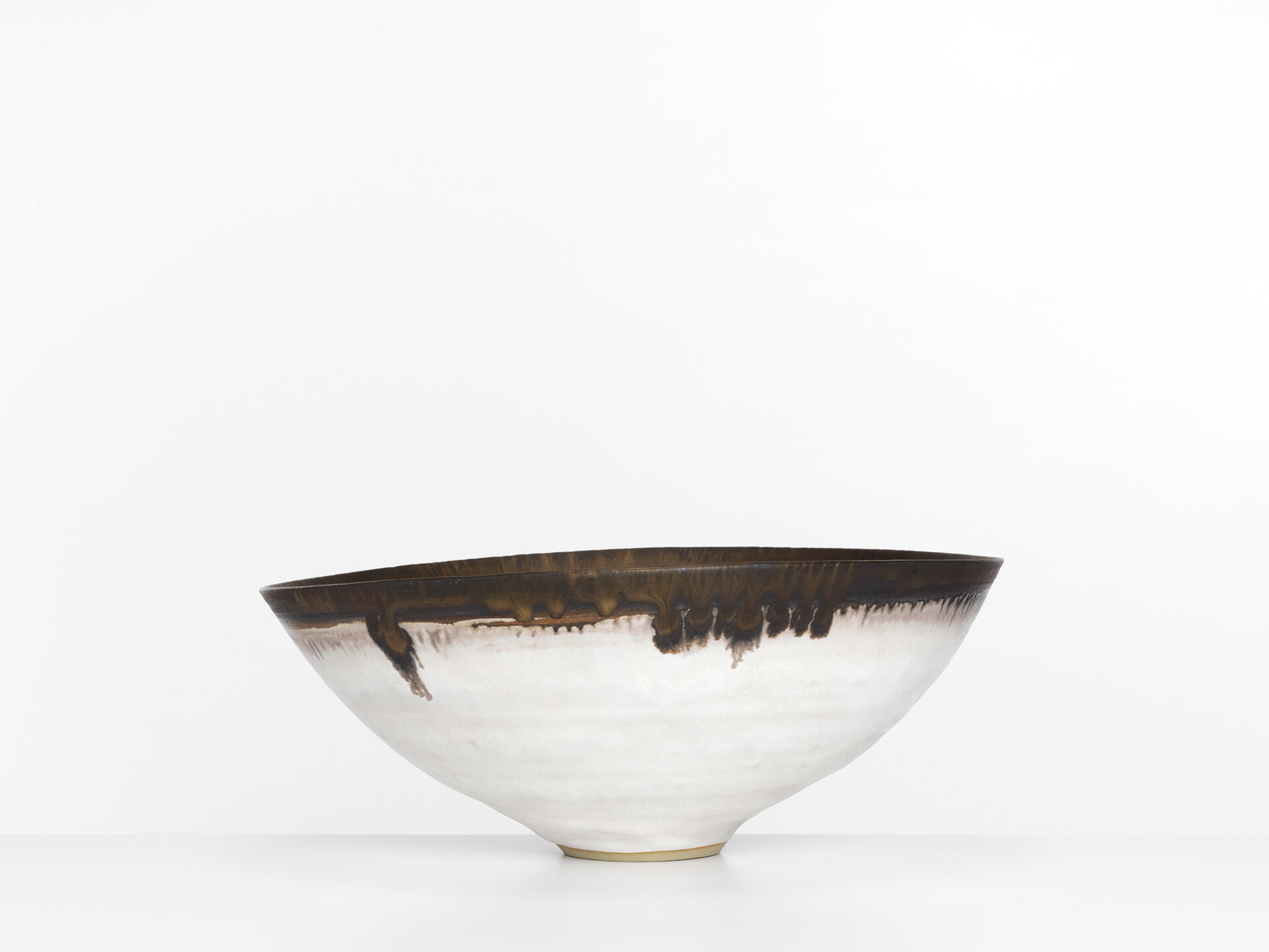 lucie rie white bowl 01