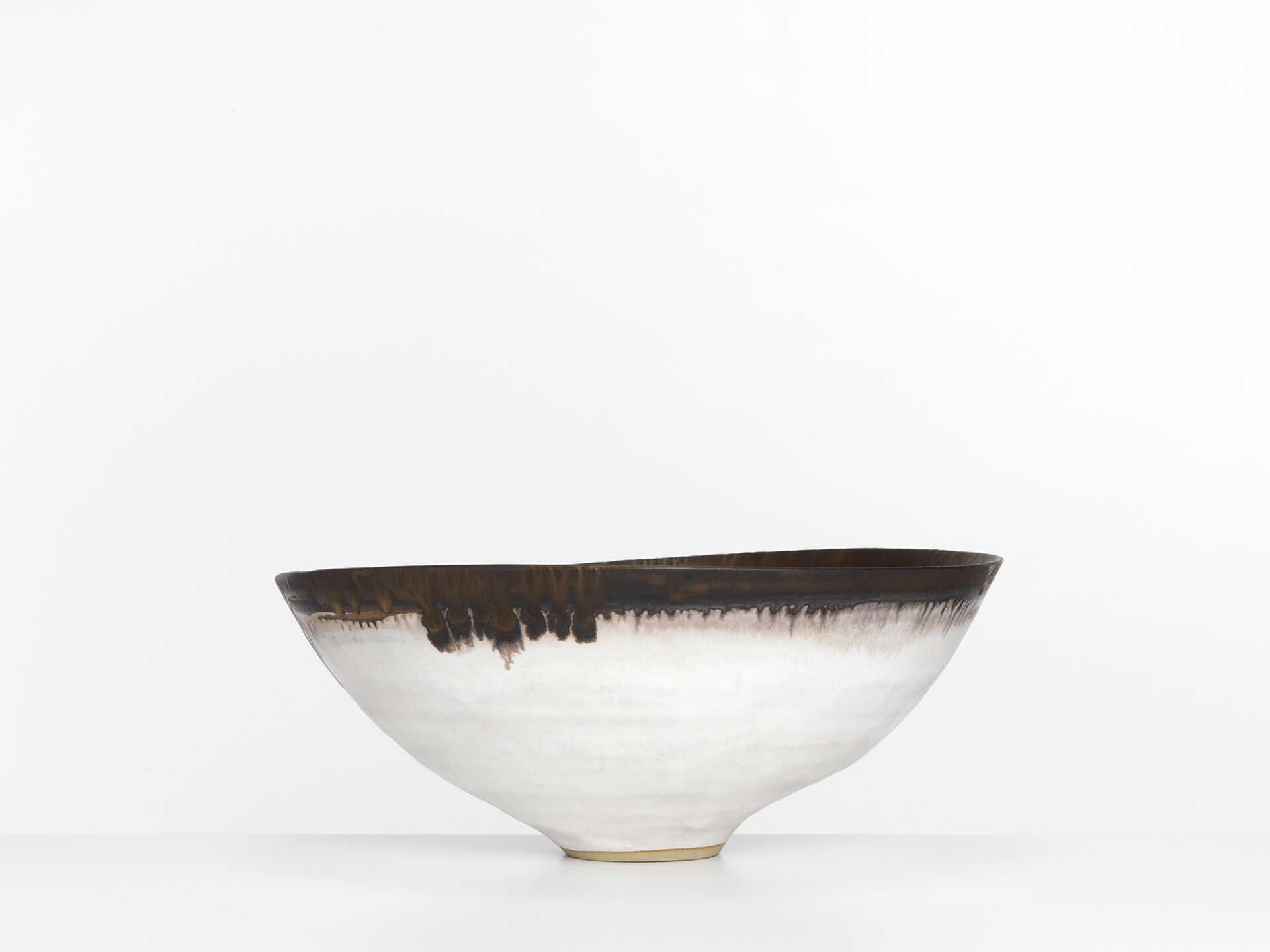 lucie rie white bowl 02
