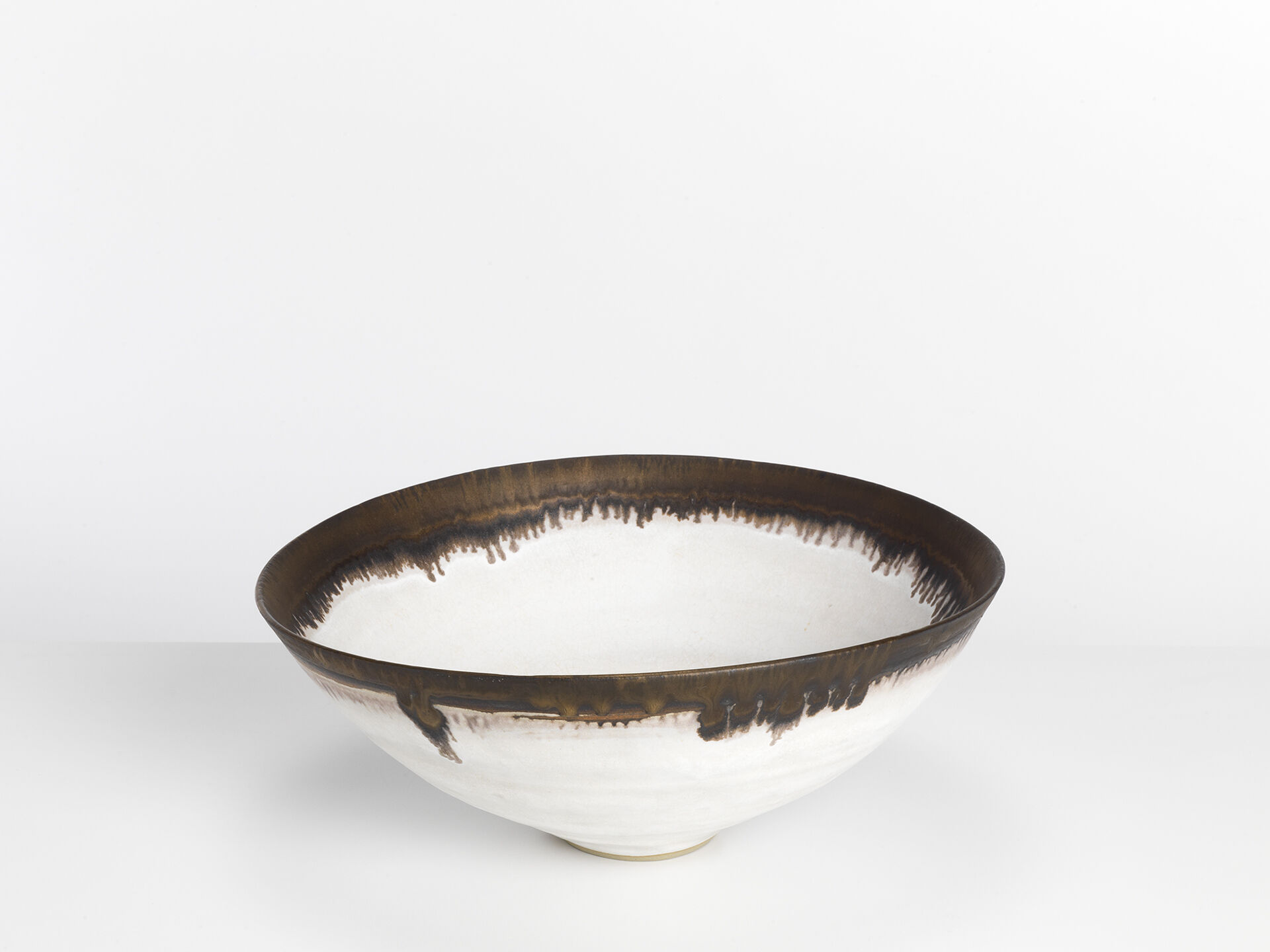 lucie rie white bowl 03