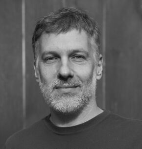 Portrait of Tim Rowan