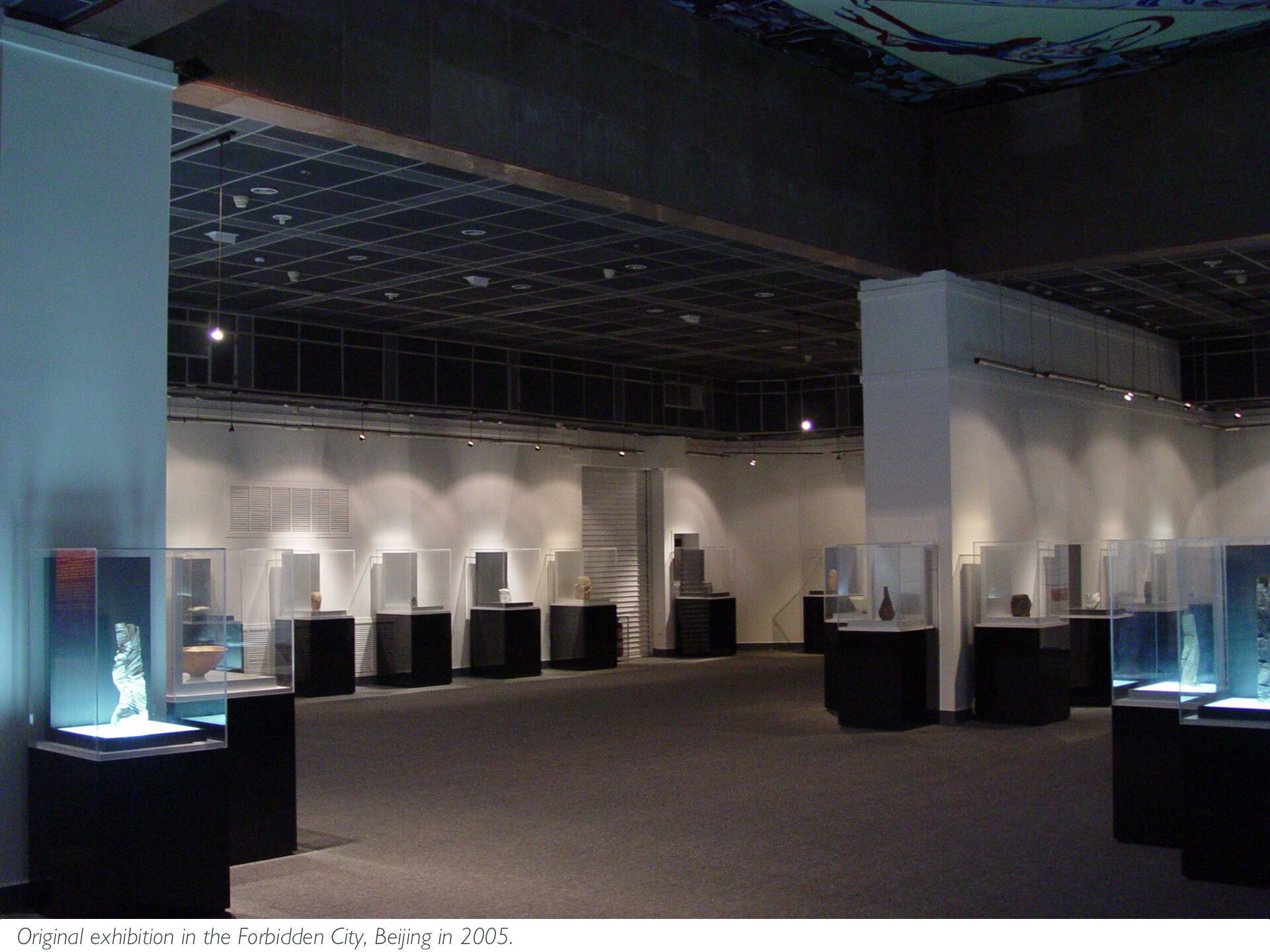Original shozo exhibtion beijing 2005 installtion shot 02