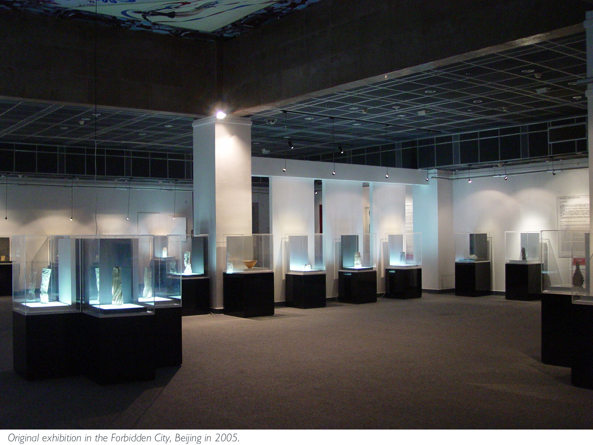 Original shozo exhibtion beijing 2005 installtion shot 06