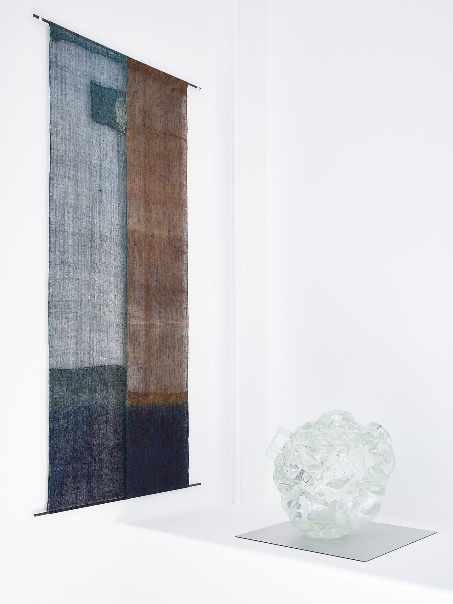 Glass textiles Lacquer Ceramic 04